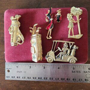 A fun collection of golf pins